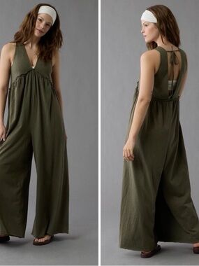 AE Sunchaser Knit V Wide-Leg Sleeveless Jumpsuit